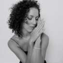 Bracciale tenni in argento 925 senza nichel, indossato, made in italy by breezy